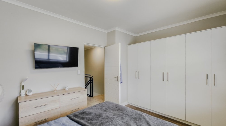 2 Bedroom Property for Sale in Zonnendal Western Cape